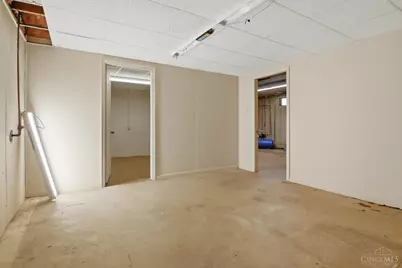 7225 Lesourdsville West Chester Road, West Chester, OH 45069 - Photo 45