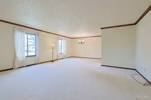 2054 Washington Creek Ln, Washington Twp, OH 45458 - Photo 5