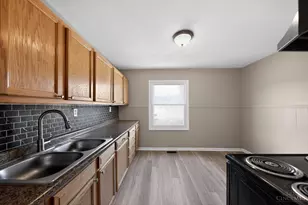 9952 Capstan Dr, Colerain Township, OH 45251 - Photo 11