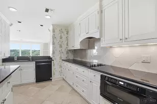 3435 Golden Ave, Cincinnati, OH 45226 - Photo 9