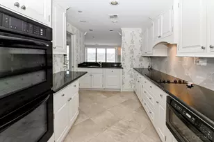 3435 Golden Ave, Cincinnati, OH 45226 - Photo 11