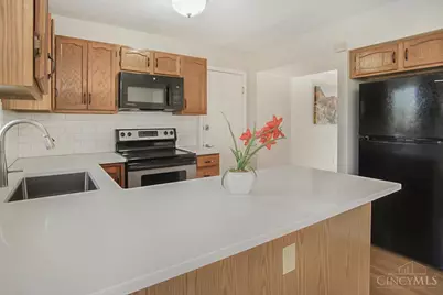 2560 Coveyrun Court, Cincinnati, OH 45230 - Photo 13