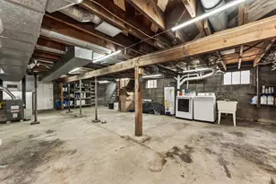 200 N High St, Pleasant Township, OH 45121 - Photo 27