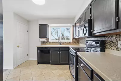 5188 Orangelawn Drive, Delhi Township, OH 45238 - Photo 9