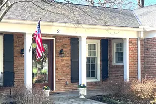 2 Lexington Cir, Terrace Park, OH 45174 - Photo 5