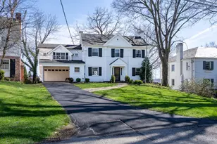 1002 Richwood Cir, Cincinnati, OH 45208 - Photo 1