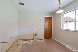 8757 Brittany Dr, Sycamore Township, OH 45242 - Photo 9