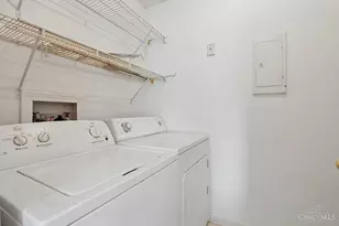 1044 E Crescentville Rd, West Chester, OH 45246 - Photo 15