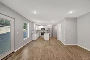 5143 Camargo Rd, Cincinnati, OH 45227 - Photo 9