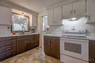 7527 Red Robin St, Franklin Township, OH 45005 - Photo 9