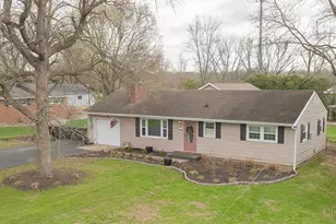 11 Kenec Dr, Middletown, OH 45042 - Photo 1