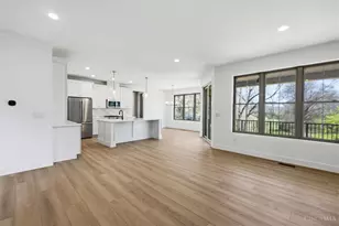 3728 Hutton St, Cincinnati, OH 45226 - Photo 7