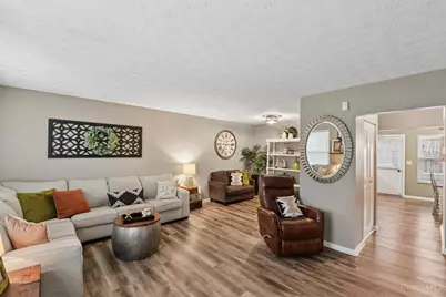 125 Chapel Hill Drive, Fairfield, OH 45014 - Photo 3