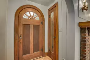 5049 W Eastwood Cir, Cincinnati, OH 45227 - Photo 3