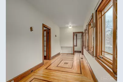 5049 W Eastwood Circle, Cincinnati, OH 45227 - Photo 19