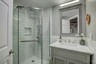 5049 W Eastwood Cir, Cincinnati, OH 45227 - Photo 21