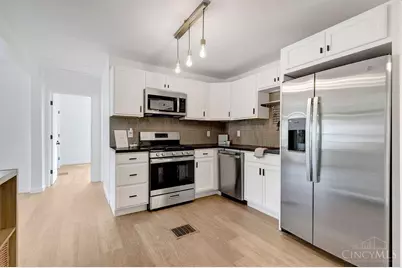 7739 Bowen Ave, Cincinnati, OH 45255 - Photo 9