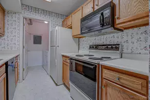 9620 Crosley Farm Dr, Colerain Township, OH 45251 - Photo 13