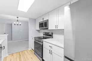 10555 Montgomery Rd, Montgomery, OH 45242 - Photo 9