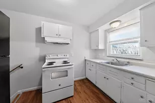 1291 W Galbraith Rd, Cincinnati, OH 45231 - Photo 11