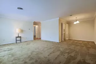 3809 Petosky Ave, Mariemont, OH 45227 - Photo 9