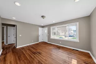 4438 Schulte Dr, Cincinnati, OH 45205 - Photo 5