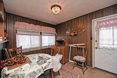 9626 Manhattan Drive, Cincinnati, OH 45251 - Photo 15