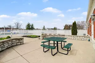 2047 Commons Cir Dr, Batavia Township, OH 45103 - Photo 27