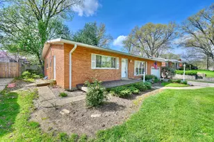 1063 Newcastle Dr, Springfield Township, OH 45231 - Photo 23