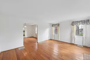 2512 Moundview Dr, Norwood, OH 45212 - Photo 3