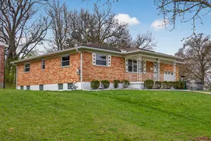 2667 Fairhill Dr, Cincinnati, OH 45239 - Photo 37