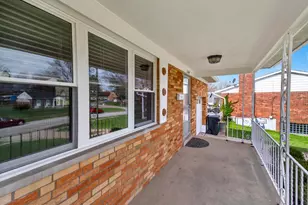 2667 Fairhill Dr, Cincinnati, OH 45239 - Photo 33