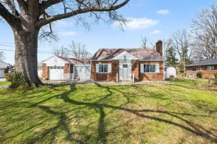 722 Compton Rd, Springfield Township, OH 45231 - Photo 27