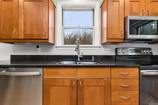 7734 Forest Rd, Cincinnati, OH 45255 - Photo 13