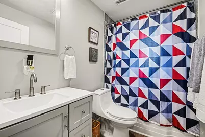 8241 Georgianna Drive, Cincinnati, OH 45239 - Photo 11