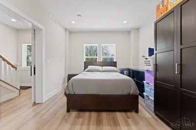 3906 Edwards Road #B, Cincinnati, OH 45209 - Photo 11