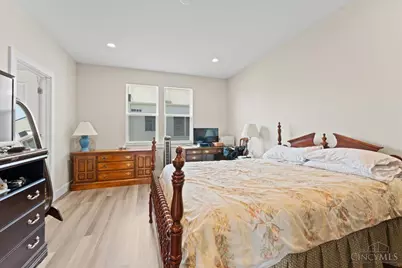 3906 Edwards Road #B, Cincinnati, OH 45209 - Photo 33