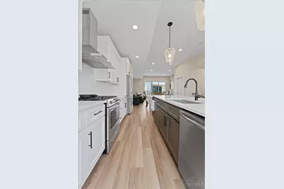 3906 Edwards Road #B, Cincinnati, OH 45209 - Photo 13