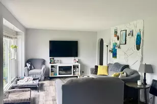 2241 Hamilton Cleves Rd, Hamilton, OH 45013 - Photo 5