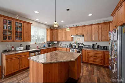 7389 Southside, Madeira, OH 45243 - Photo 9