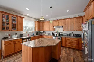 7389 Southside Ave, Madeira, OH 45243 - Photo 9