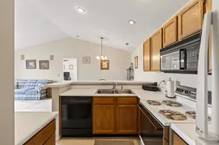 11570 Regency Square Ct, Colerain Township, OH 45231 - Photo 11