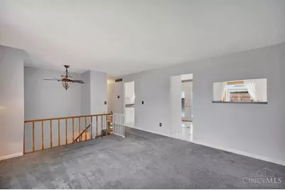 328 Clareknoll Court, Cincinnati, OH 45238 - Photo 9