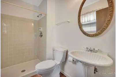 328 Clareknoll Court, Cincinnati, OH 45238 - Photo 23