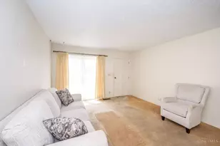 654 Arlington Dr, Union Township, OH 45244 - Photo 9