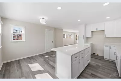 8474 Donna Lane, Sycamore Township, OH 45236 - Photo 11