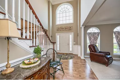 5559 Falling Wood Court, Miami Township, OH 45150 - Photo 3