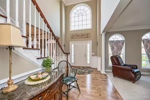 5559 Falling Wood Ct, Miami Township, OH 45150 - Photo 3