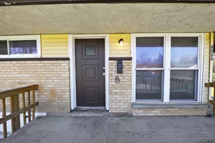 8844 Ebro Ct, Springfield Township, OH 45231 - Photo 3
