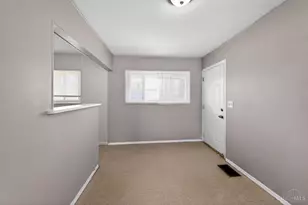 8844 Ebro Ct, Springfield Township, OH 45231 - Photo 13